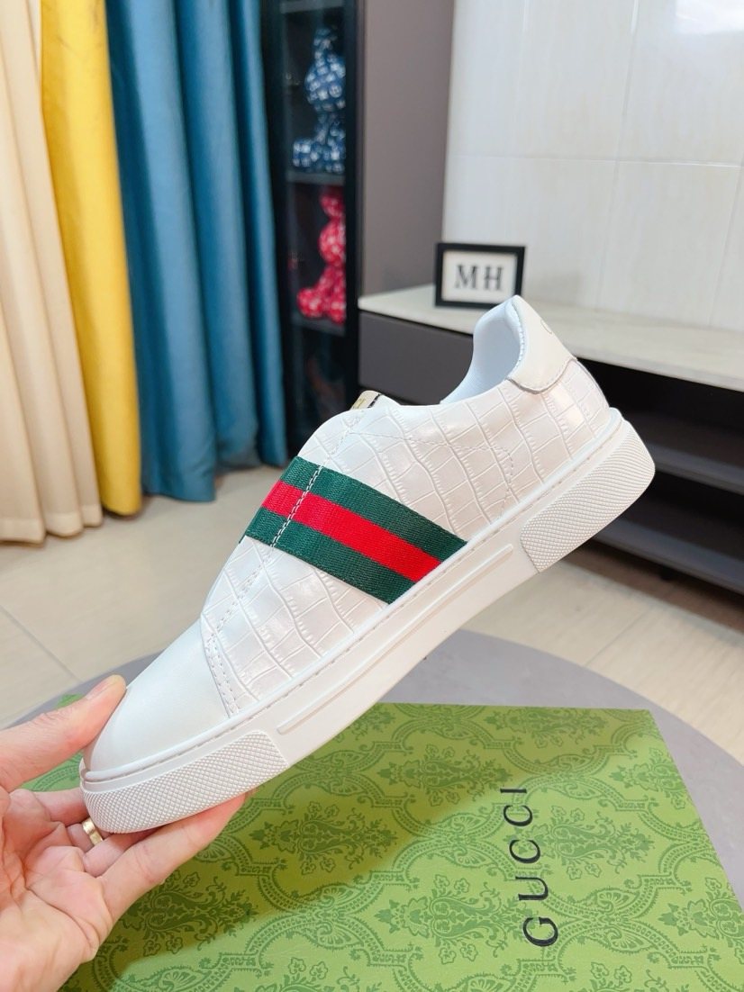 Gucci Men's Stripe Low-Top Sneakers - Leather Lining